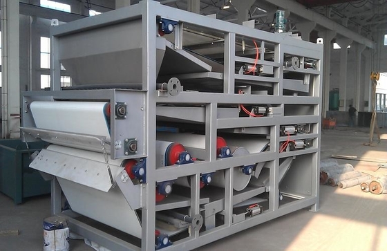 kopen Gepersonaliseerde 98% Ontzilting Gordel Press Machine Gordel Press Ontwatering Voor slib Ontwatering online manufacture