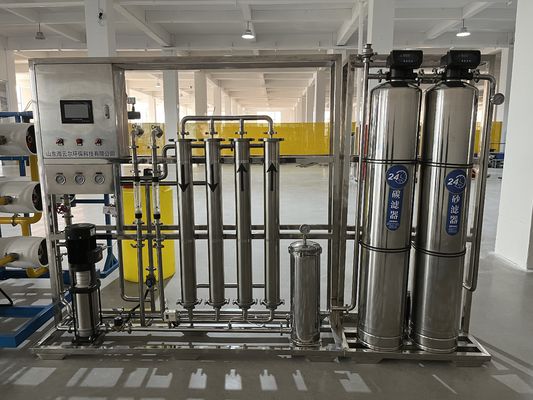 kopen Elektrische Auto Control RO Omgekeerde Osmose Installatie met Automatische Werking en Roestvrij Staal / Glasvezel Composiet Constructie online vervaardiging